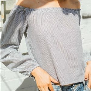 BRANDY MELVILLE off the shoulder “theia top”